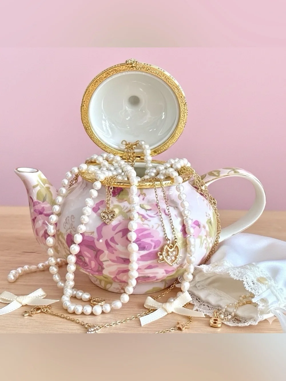 BAUM Asian Rose Collection Hinged Lid Porcelain Teapot Trinket Box Pink Floral